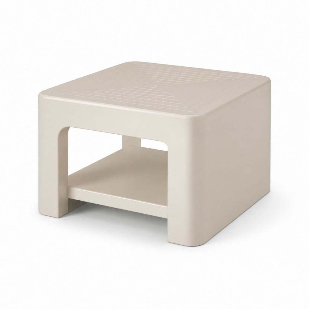 Tavolino da caffè quadrato beige in polipropilene 58 x 58 x 45 cm con ripiano inferiore